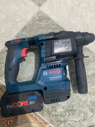 Kit Bosch 2 Herramientas + Cargador