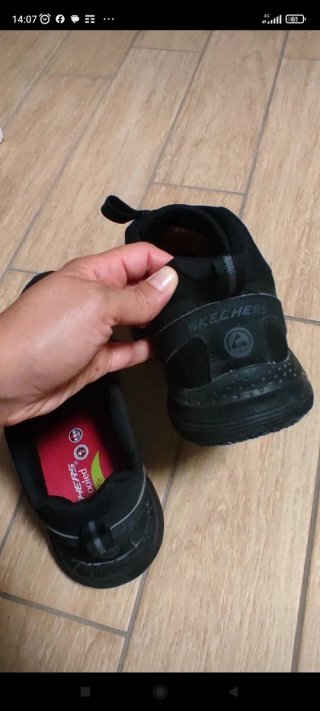 Scarpe Skechers Uomo Nere Taglia 42.5