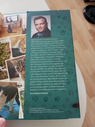 Pfoten vom Tisch! meine Katzen, andere Katzen u...