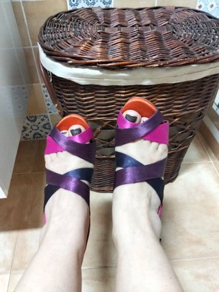 Sandalias de fiesta naranja y morado