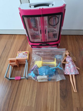 Maletín y mesa de costura Barbie