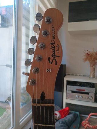 Guitarra Eléctrica Fender Squier Telecaster Bullet