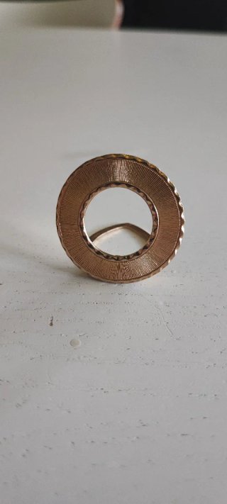 Spilla vintage cerchio dorato