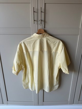 Camisa Zara amarilla manga corta