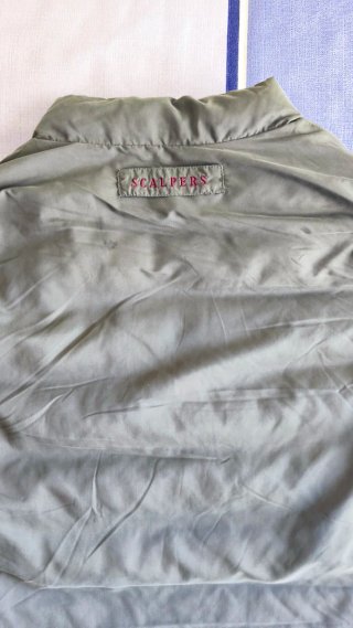 Chaleco Scalpers Talla M Verde y Granate.