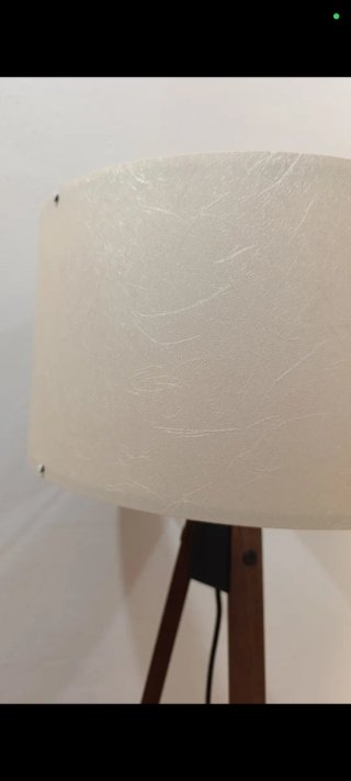 Lámpara de pie salón madera y papel