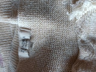 Camiseta Zendra Beige con hilos dorados