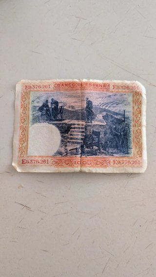 Billetes en Pesetas (25/50/100). Banco de España.