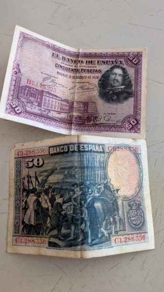 Billetes en Pesetas (25/50/100). Banco de España.