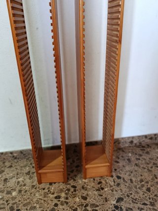 Estanterías para CDs de madera