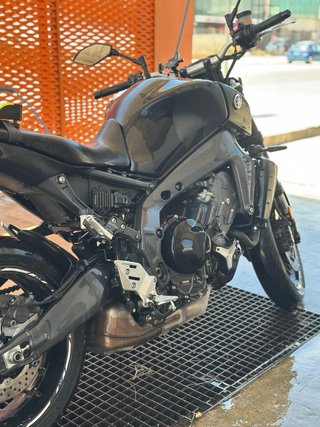 Yamaha MT09 Negra