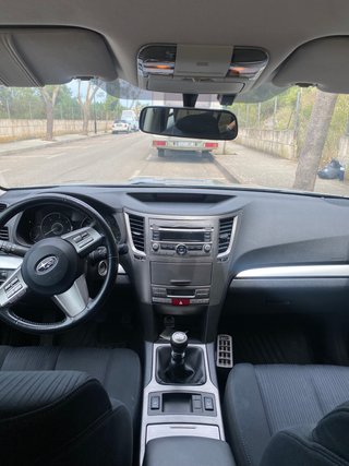 Subaru Legacy 2011