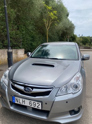 Subaru Legacy 2011