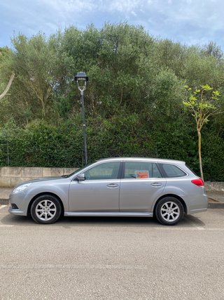 Subaru Legacy 2011
