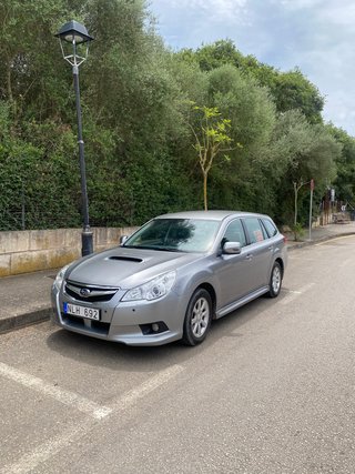 Subaru Legacy 2011