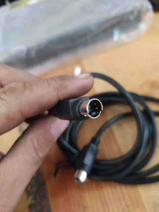 Cable conector