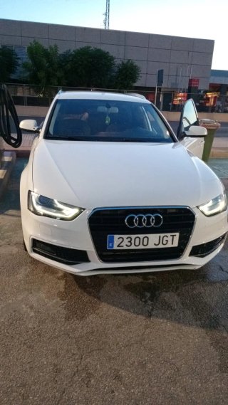 Audi A4 2014