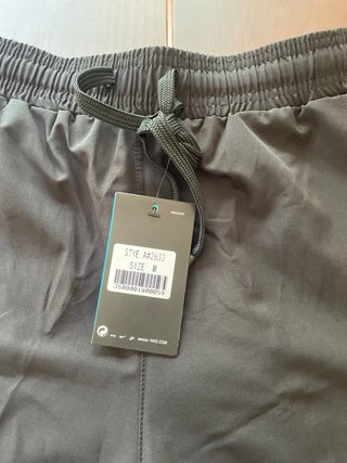 Pantalón corto Nike Negro y Amarillo