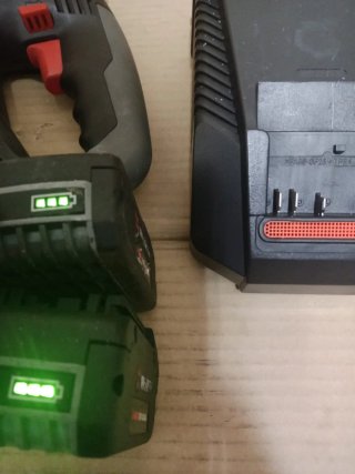 Taladro percutor Wurth 18V + Cargador + 2 Baterías
