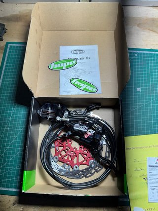 Frenos Hope Tech4 E4 + Discos Flotantes