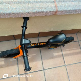 Bicicleta de aprendizaje naranja