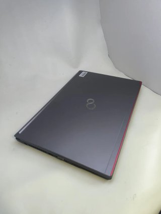 Ultrabook Fujitsu Lifebook E754 Gris/Plata
