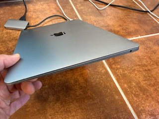 MacBook Air 13 M1 8gb, 256gb, pantalla rota, LEER!