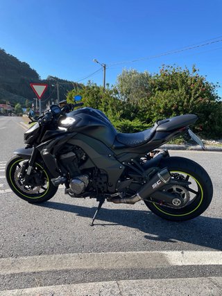 Kawasaki Z1000