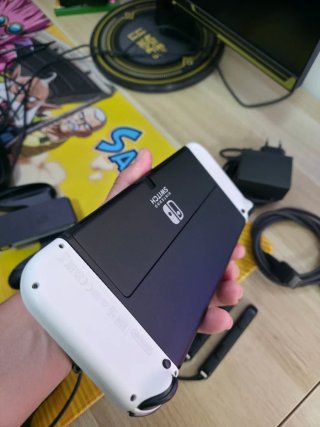 Nintendo Switch OLED como nueva