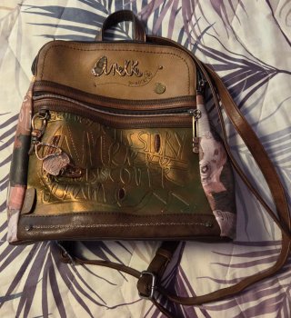 Bolso y mochilas Anekke