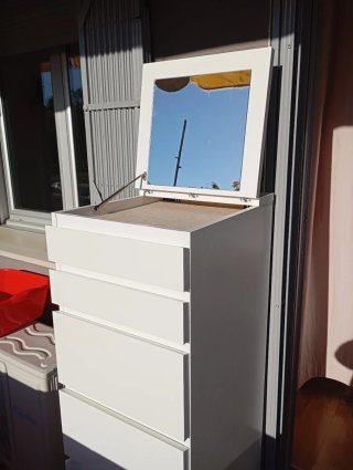 Cajonera blanca