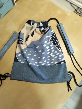 Mochila de cuerdas con estampado