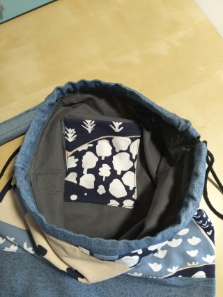 Mochila de cuerdas con estampado