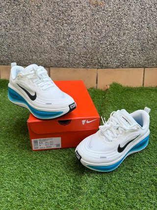 Nike Vomero Plus Running Talla 42