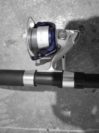 Caña y carrete de pesca EVIA ASTRAL 210.