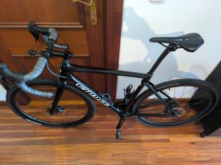 Bicicleta de carretera Specialized Roubaix