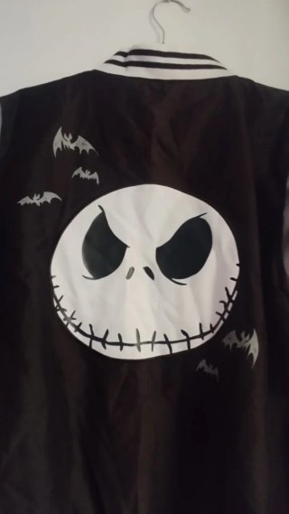 Chaqueta estilo bomber Jack Skellington