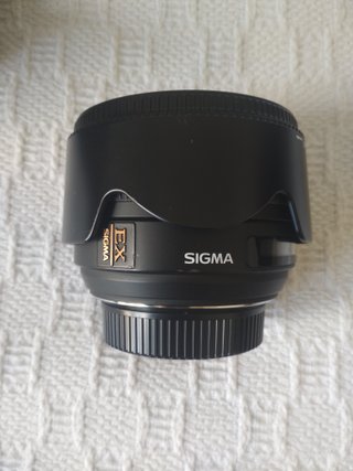 Objetivo Sigma 30mm 1:1.4 DC HSM Profesional
