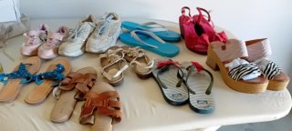 Lote Zapatillas y Sandalias Beige/Dorado