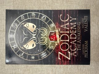 Cuatro primeros libros de la saga ZODIAC ACADEMY