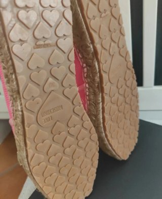 Scarpe Love Moschino donna rosa con catena oro