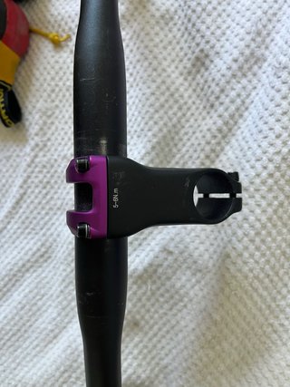 Manillar de bicicleta negro