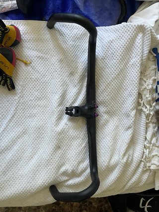 Manillar de bicicleta negro