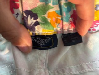 Pantalón pitillo floral multicolor talla 38