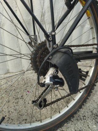 2 bicicletas MTB clásicas 26” y 24” funcionando