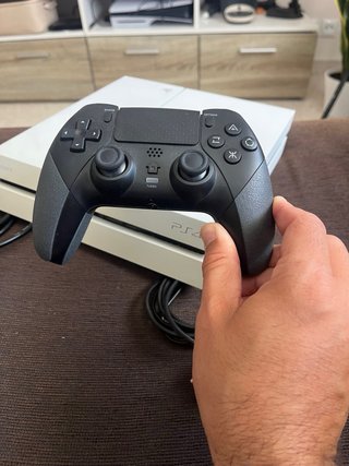 PS4 (PlayStation 4) Bianca