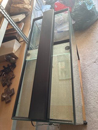 Pecera 200L con mueble a medida