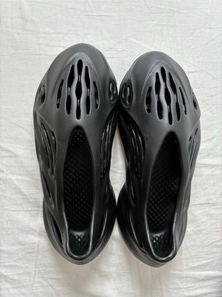 Yeezy Foam Runner Negro