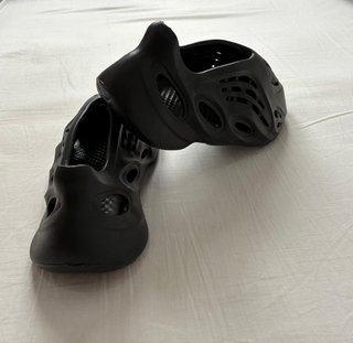 Yeezy Foam Runner Negro