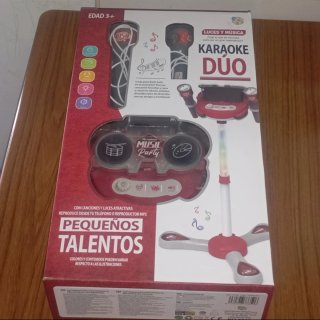 Karaoke infantil 2 micrófonos base con luz juguete